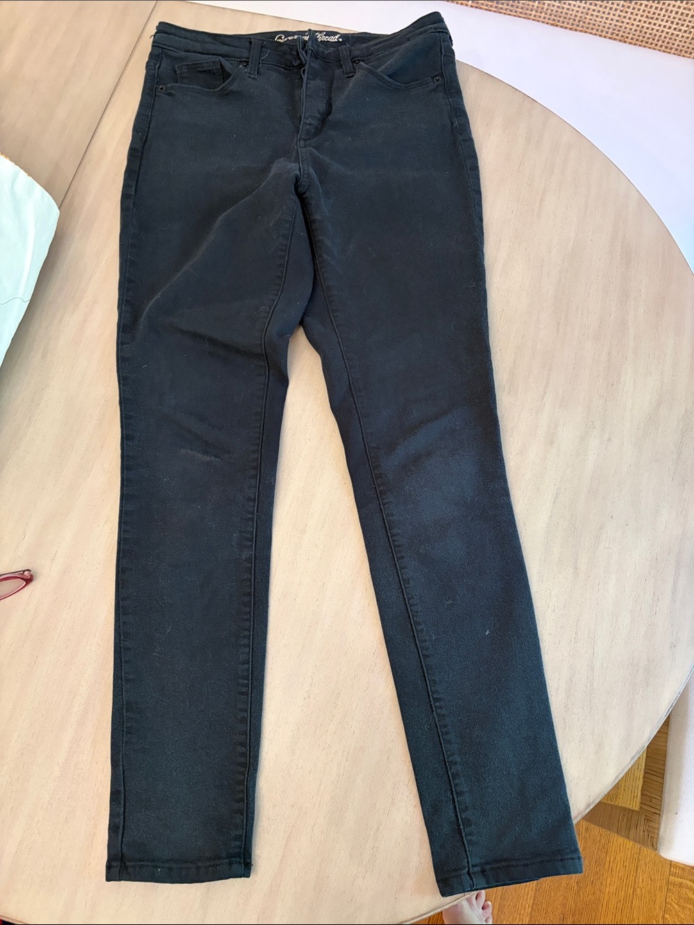 Universal Thread Black Skinny Jeans for Women